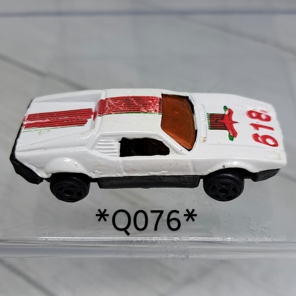 Vtg Redbird Stripes 618 Motif White 2.5"l Diecast Toy Race Car - Picture 7 of 7